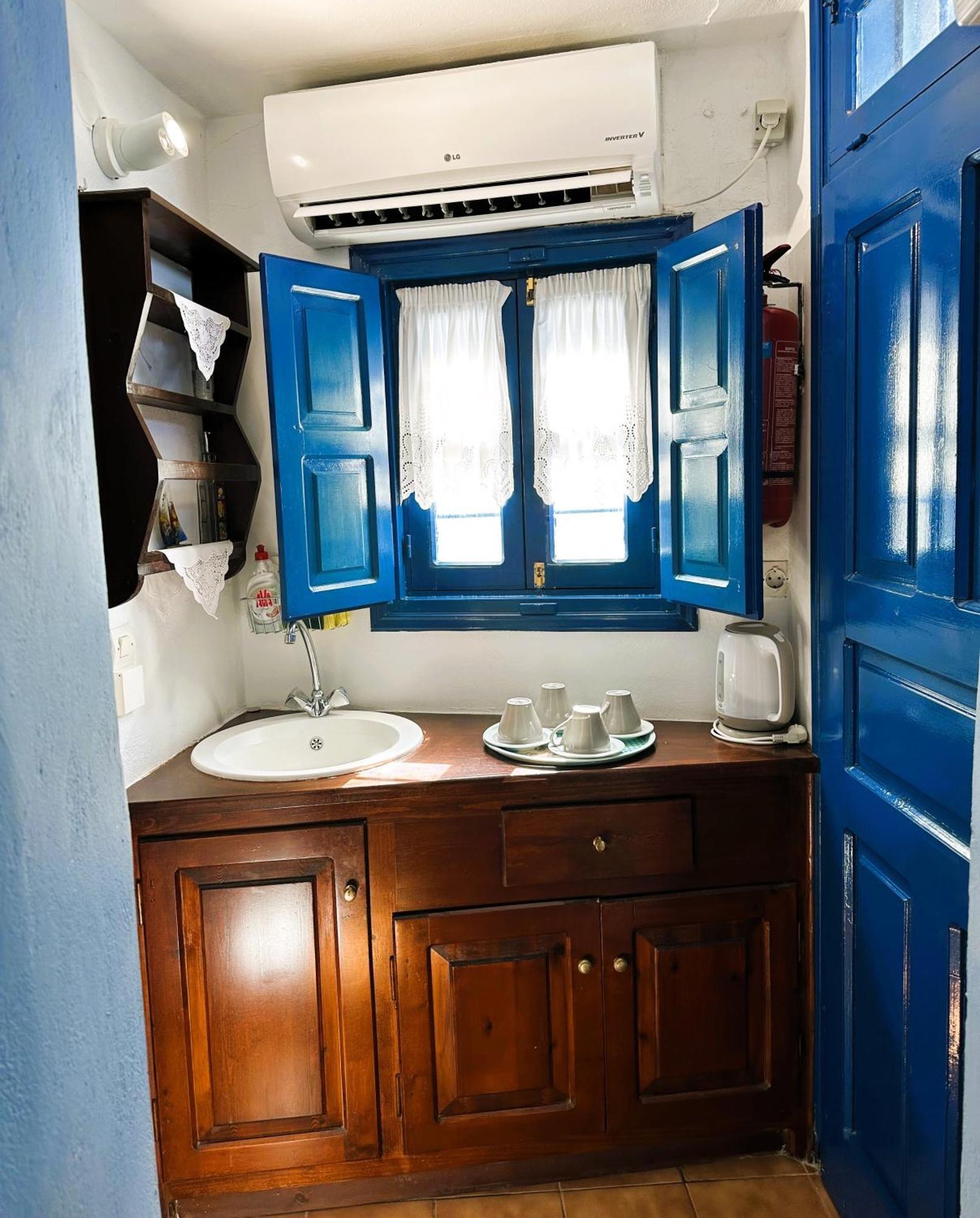 Appartement Lioyerma Windmill With Outdoor Hot Tub Oia (Santorini)